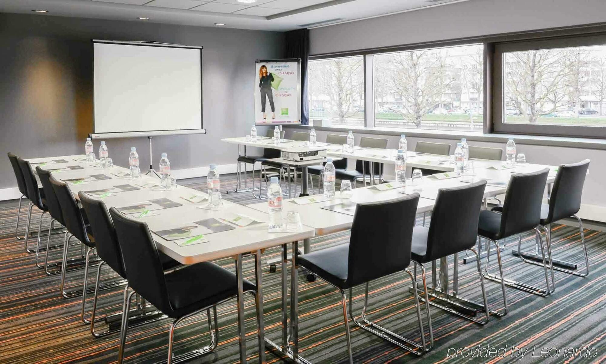 Ibis Styles Centre Gare Hotel 3*